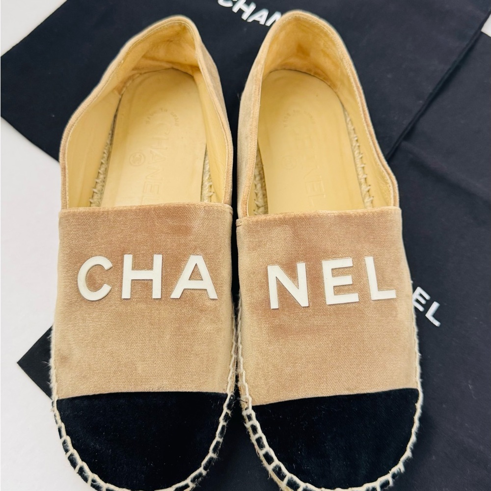 CHANEL velour Beige and Black womens Espadrilles shoes size 8 / euro 38